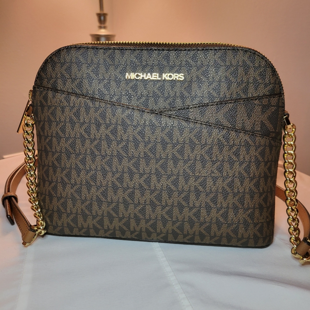 Michael Kors Crossbody